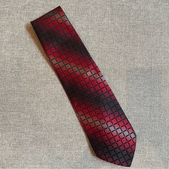 Conte di Milano Red Grey Black Square Pattern 100% Silk Men’s Geometric Tie - Picture 1 of 9